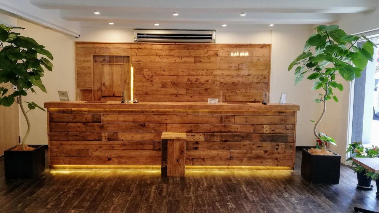 Hotel Maruki Наха Екстер'єр фото