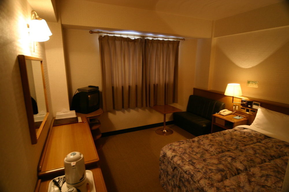 Hotel Maruki Наха Екстер'єр фото